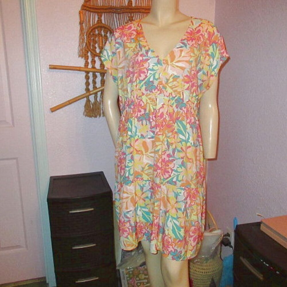 Time And Tru Tiered Babydoll Dress Size L Pockets Oversized Tropical Resortwear